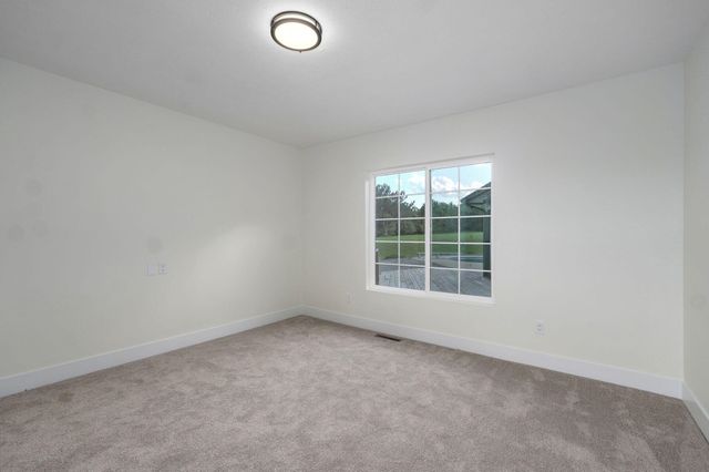5021 S Farm Rd 137, Springfield, MO 65810
