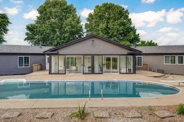 5021 S Farm Rd 137, Springfield, MO 65810
