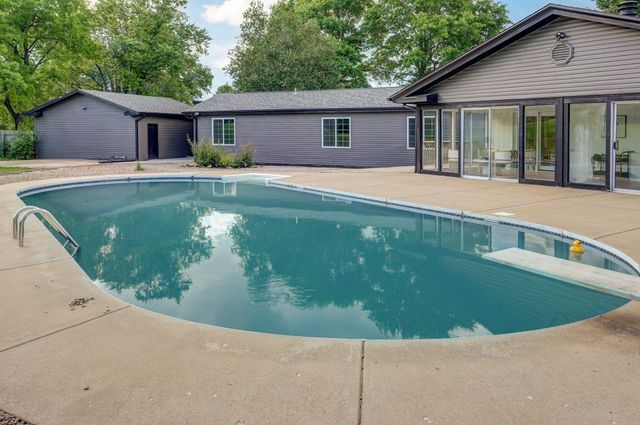 5021 S Farm Rd 137, Springfield, MO 65810