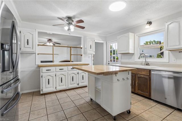 190 Salt Pond RD, Hampton, VA 23664