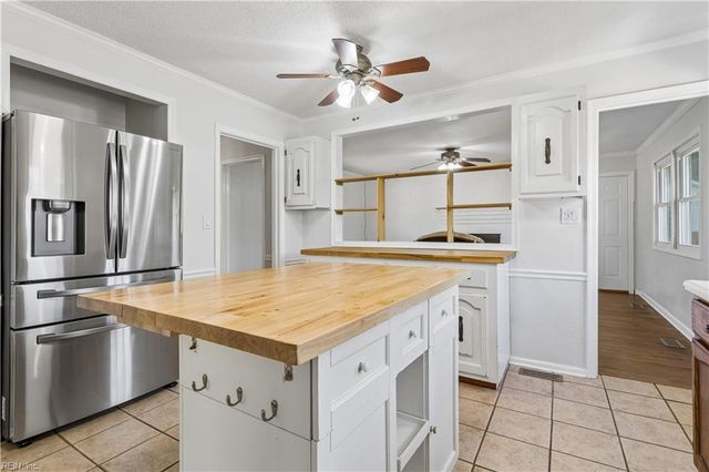 190 Salt Pond RD, Hampton, VA 23664