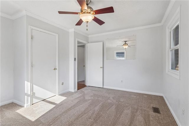 190 Salt Pond RD, Hampton, VA 23664