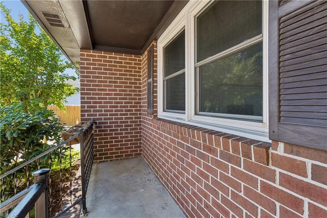 190 Salt Pond RD, Hampton, VA 23664
