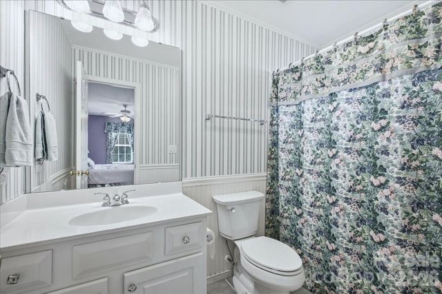3425 Savannah Hills Drive, Matthews, NC 28105