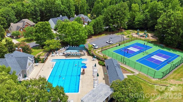 3425 Savannah Hills Drive, Matthews, NC 28105
