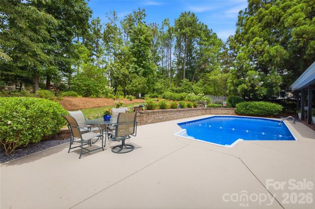 3425 Savannah Hills Drive, Matthews, NC 28105
