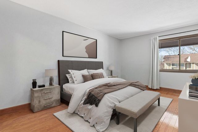 6844 Buckingham Court, Woodbury, MN 55125