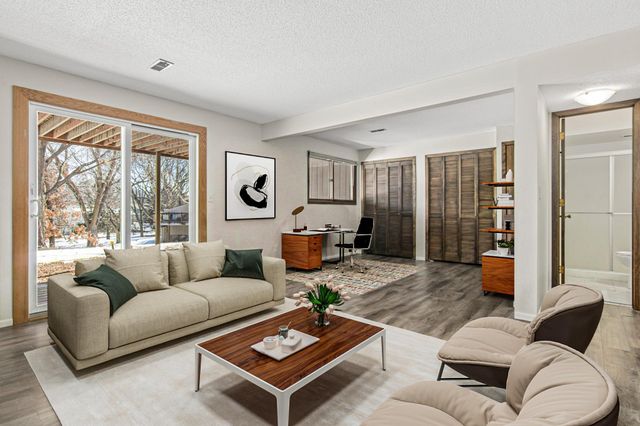 6844 Buckingham Court, Woodbury, MN 55125