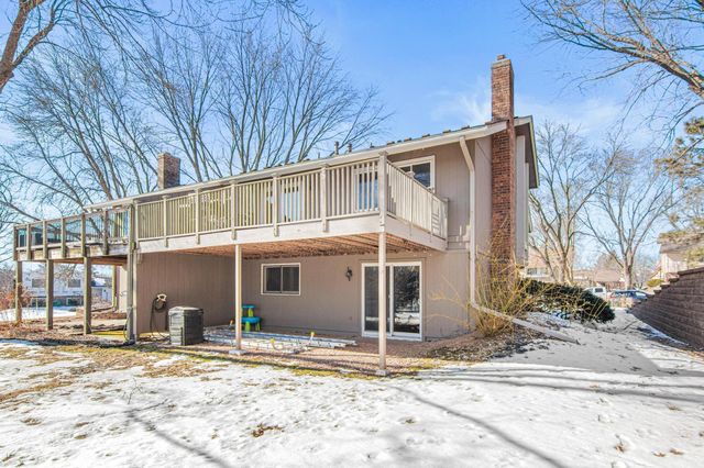 6844 Buckingham Court, Woodbury, MN 55125