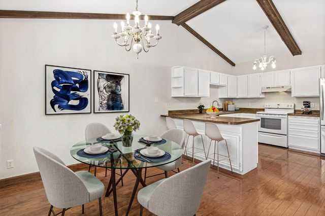 6844 Buckingham Court, Woodbury, MN 55125