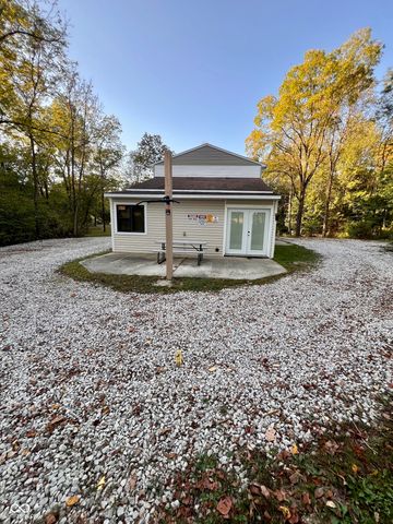 8070 N Private road 400 W, Brazil, IN 47834