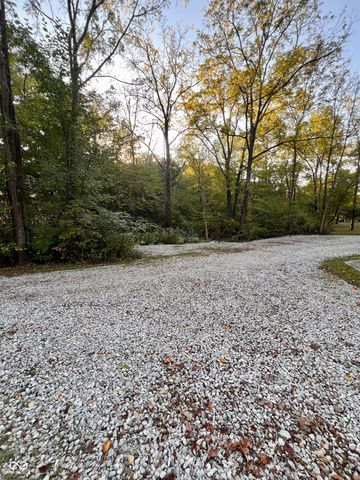 8070 N Private road 400 W, Brazil, IN 47834