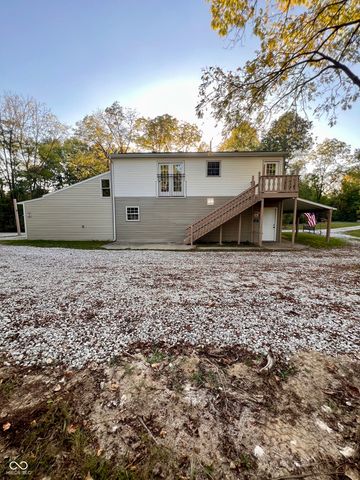 8070 N Private road 400 W, Brazil, IN 47834