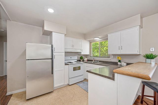 6305 Templeton Dr, Carmichael, CA 95608