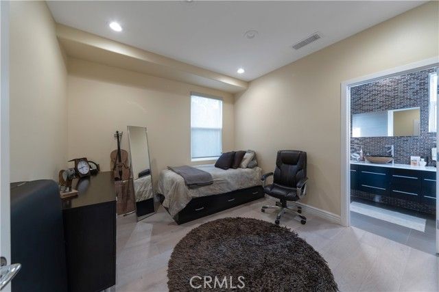 3339 Paseo Del Sol, Calabasas, CA 91302