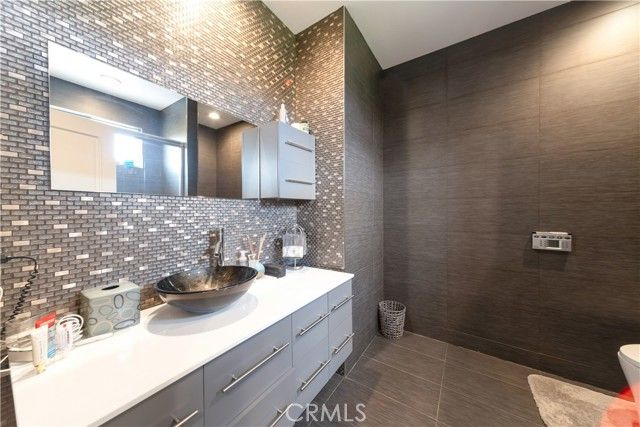 3339 Paseo Del Sol, Calabasas, CA 91302