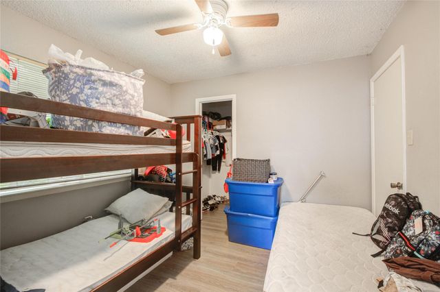 7222 Londres Drive, Houston, TX 77083