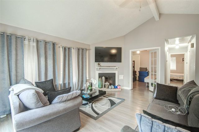 7222 Londres Drive, Houston, TX 77083