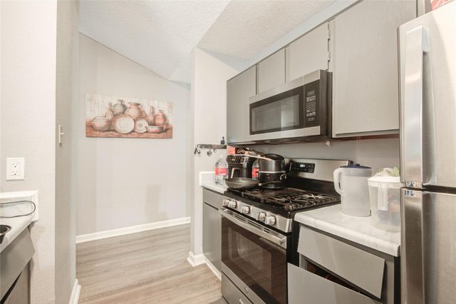 7222 Londres Drive, Houston, TX 77083