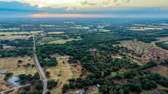 2901 Harwell Lake Road, Weatherford, TX 76088