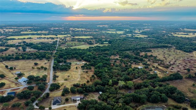 2901 Harwell Lake Road, Weatherford, TX 76088