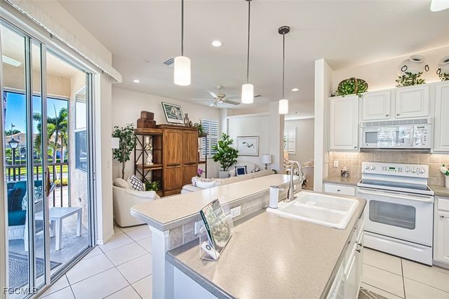 13991 Lake Mahogany BLVD 2424, Fort Myers, FL 33907