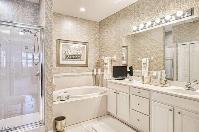 13991 Lake Mahogany BLVD 2424, Fort Myers, FL 33907