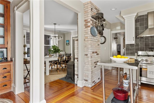 21 John Street, Newport, RI 02840