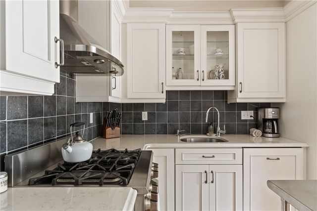 21 John Street, Newport, RI 02840