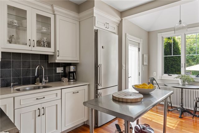 21 John Street, Newport, RI 02840