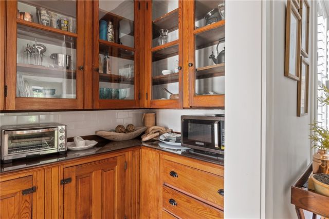 21 John Street, Newport, RI 02840