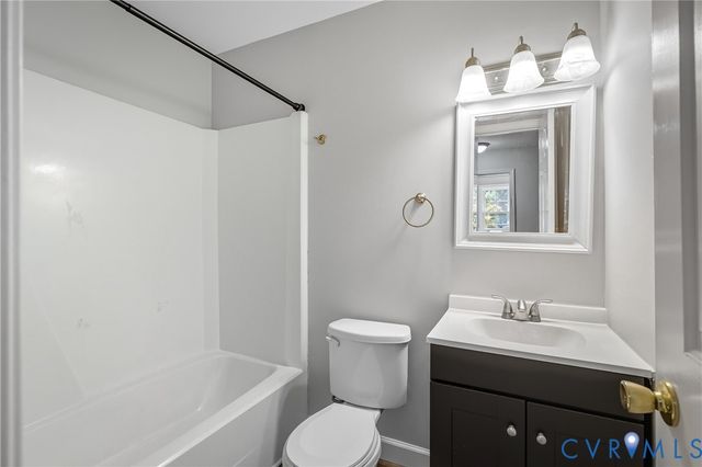 4902 Court Ridge Ter, Midlothian, VA 23112