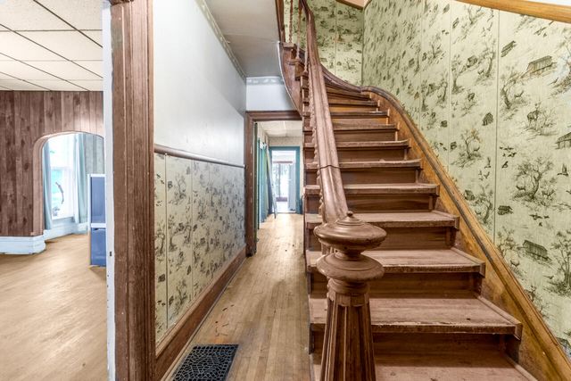 813 6TH Avenue, Council Bluffs, IA 51501