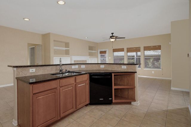 78 E Foxbriar Forest Circle, The Woodlands, TX 77382