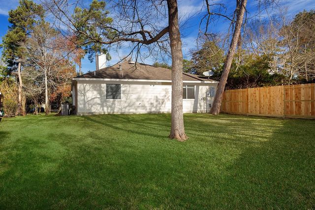 78 E Foxbriar Forest Circle, The Woodlands, TX 77382