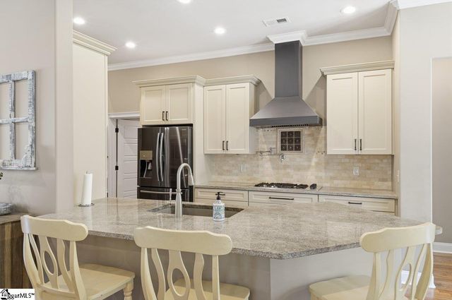 350 Laguna Lane, Simpsonville, SC 29680