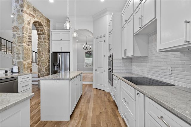 5182 Bayshore Drive, Athens, TX 75752