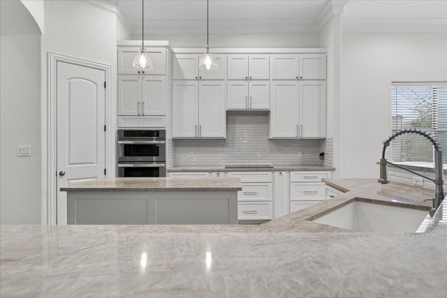 5182 Bayshore Drive, Athens, TX 75752