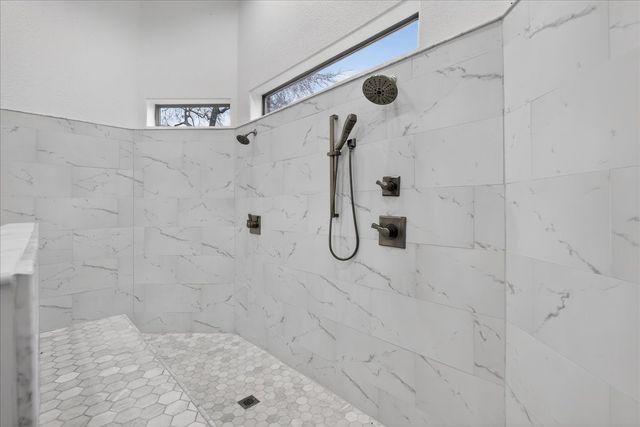 5182 Bayshore Drive, Athens, TX 75752