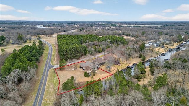 5182 Bayshore Drive, Athens, TX 75752