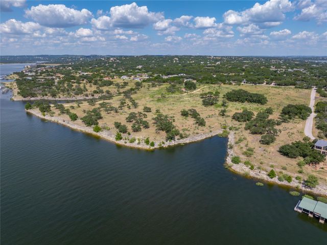 1900 Patriot DR, Lago Vista, TX 78645