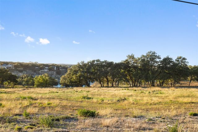 1900 Patriot DR, Lago Vista, TX 78645
