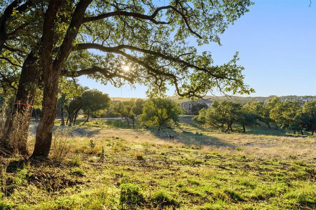 1900 Patriot DR, Lago Vista, TX 78645