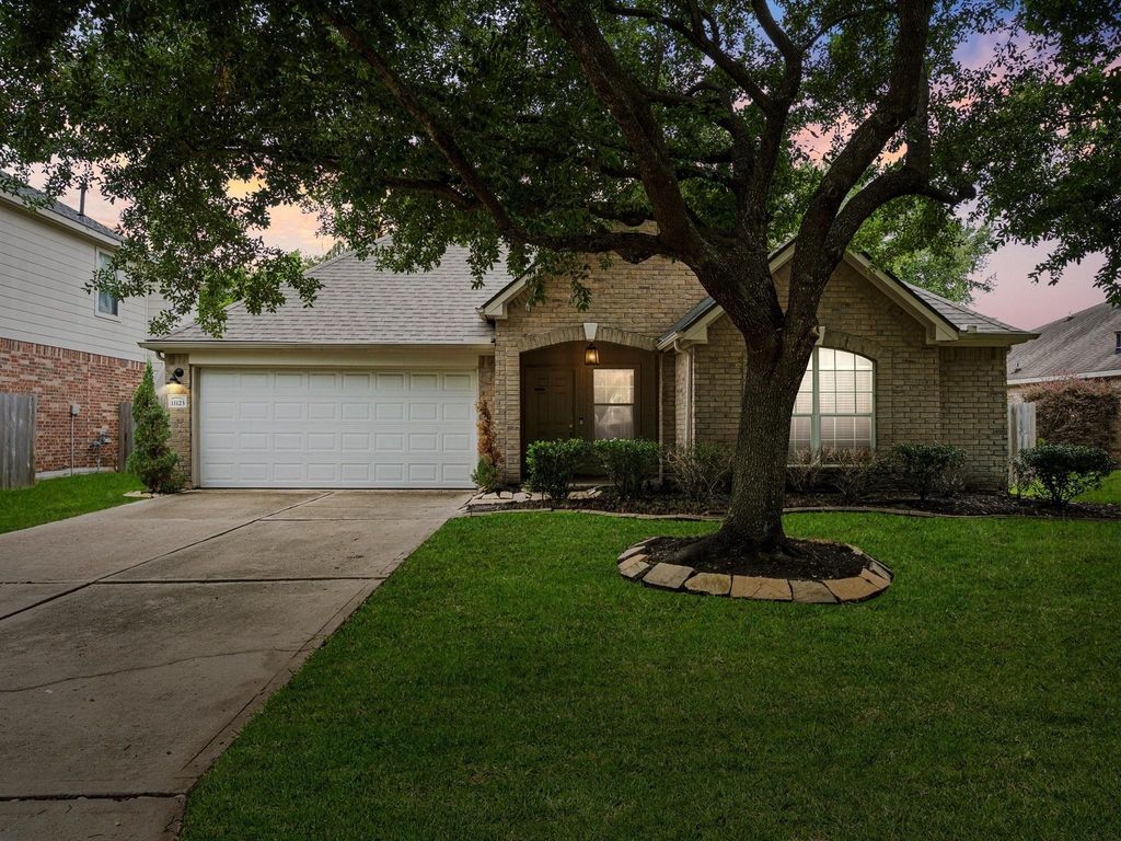 11123 Cactus Point Court, Houston, TX 77095