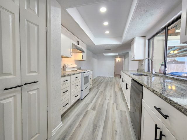 4813 Nash Drive, The Colony, TX 75056