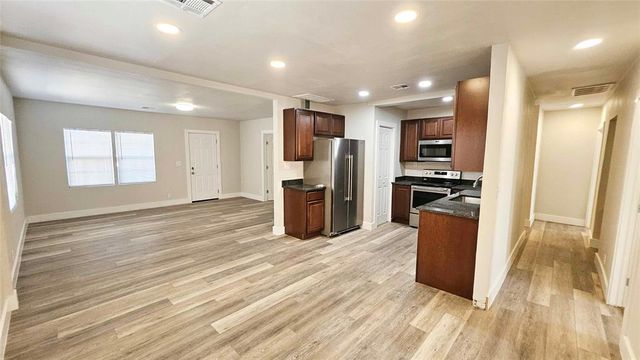 1424 NE 10th Street, Oklahoma City, OK 73117