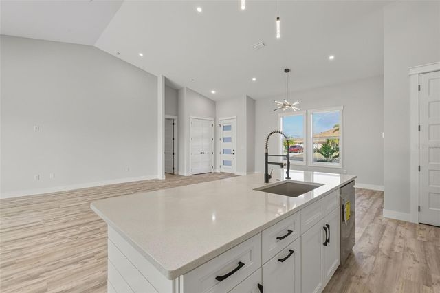 137 MARINER LANE, Rotonda West, FL 33947