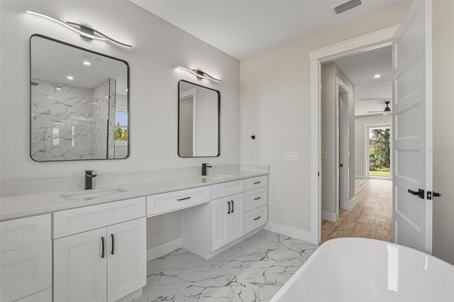 137 MARINER LANE, Rotonda West, FL 33947