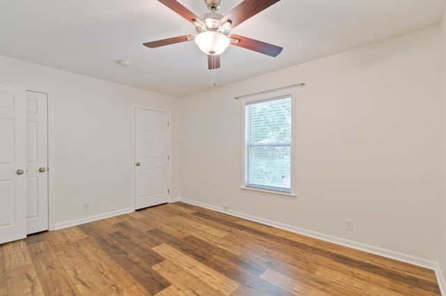 570 Holt Valley Rd, Nashville, TN 37221