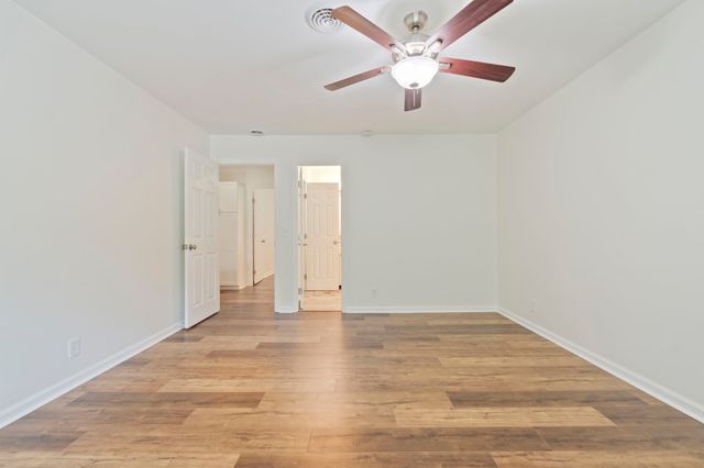 570 Holt Valley Rd, Nashville, TN 37221